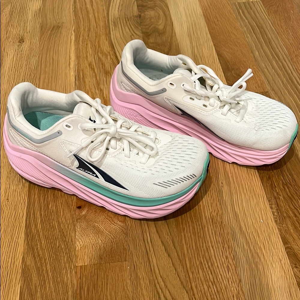 Women's White and Pink Athletic Shoes